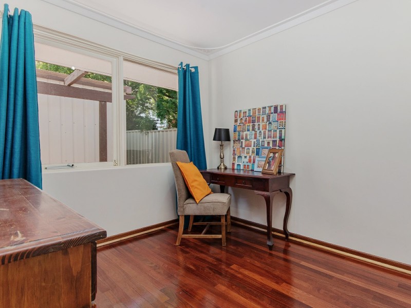 130 Calista Ave, Calista WA 6167