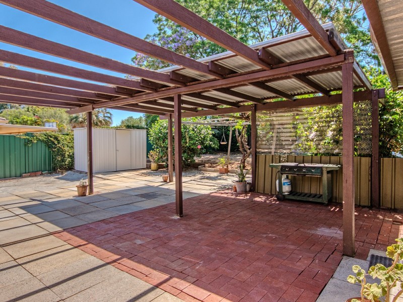 130 Calista Ave, Calista WA 6167