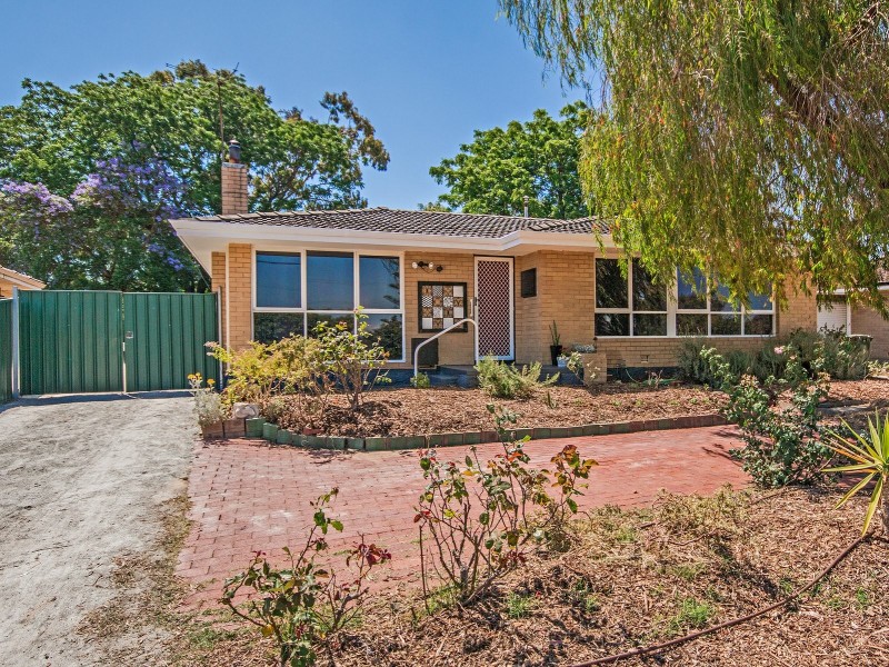 130 Calista Ave, Calista WA 6167