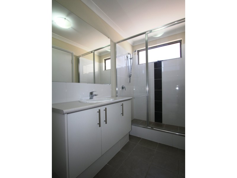 20 Peel Row, Kwinana Town Centre WA 6167