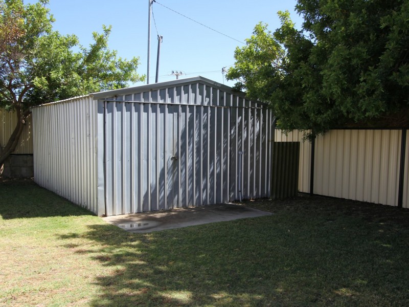 2 Fruin Court, Warnbro WA 6169