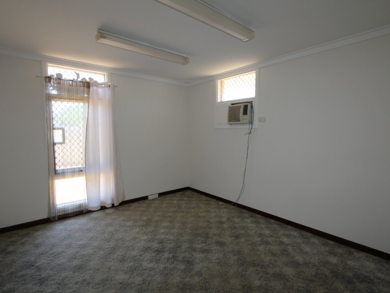99 Read Street, Rockingham WA 6168