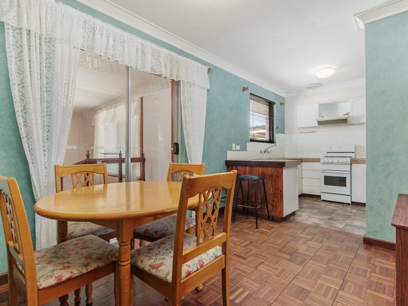 5 Menli Place, Orelia WA 6167