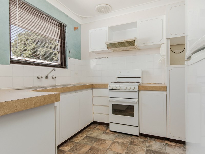 5 Menli Place, Orelia WA 6167