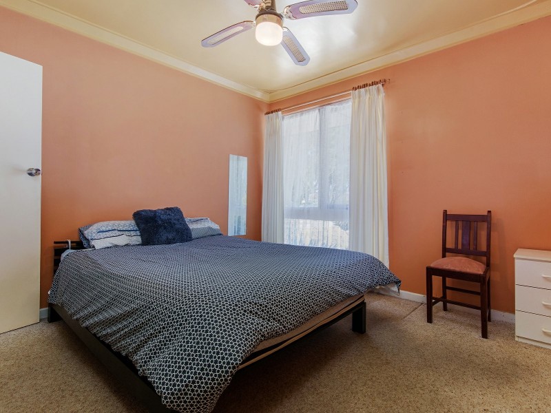 5 Menli Place, Orelia WA 6167