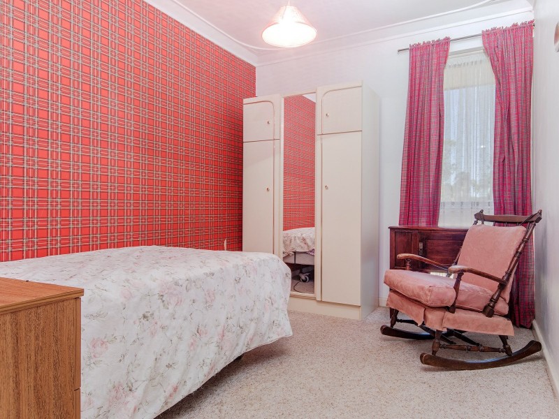 5 Menli Place, Orelia WA 6167