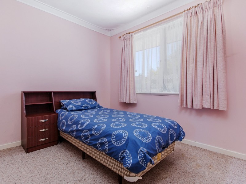 5 Menli Place, Orelia WA 6167