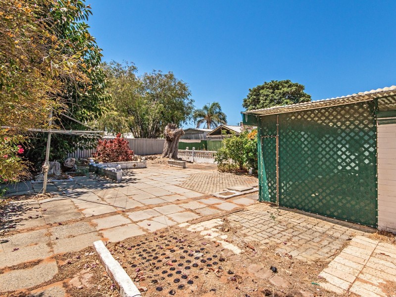 5 Menli Place, Orelia WA 6167