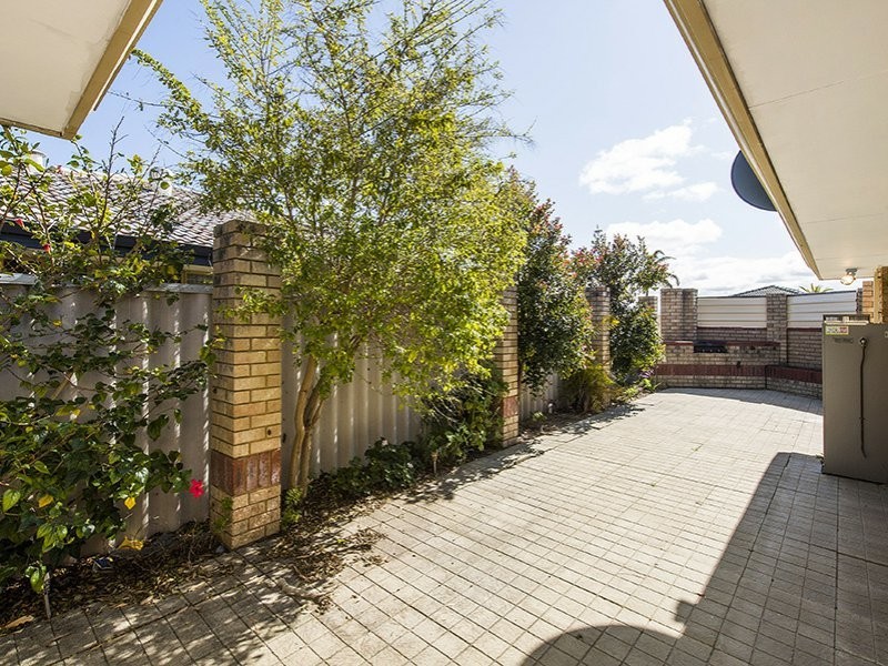 73 Discovery Crescent, Port Kennedy WA 6172