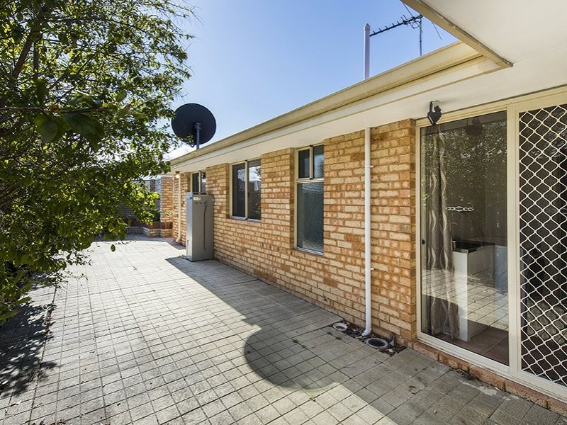 73 Discovery Crescent, Port Kennedy WA 6172