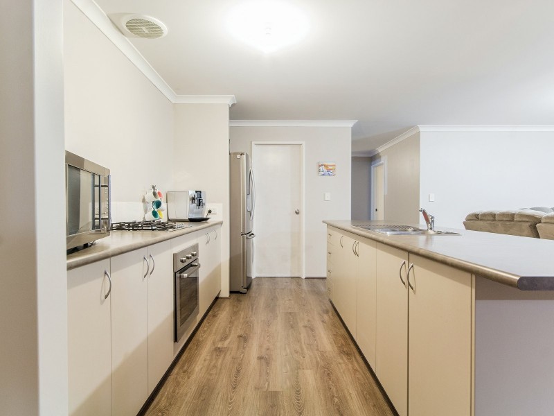 5 Halstead Turn, Wellard WA 6170