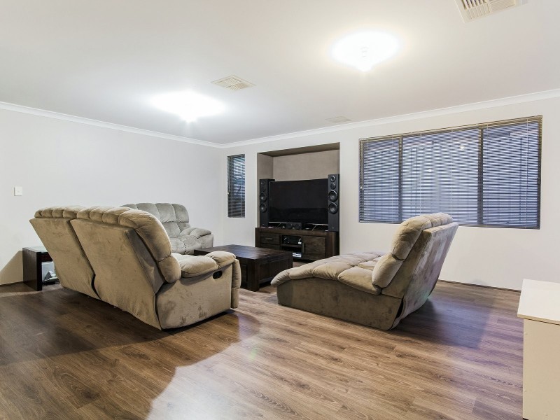 5 Halstead Turn, Wellard WA 6170