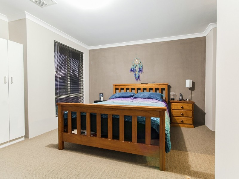 5 Halstead Turn, Wellard WA 6170