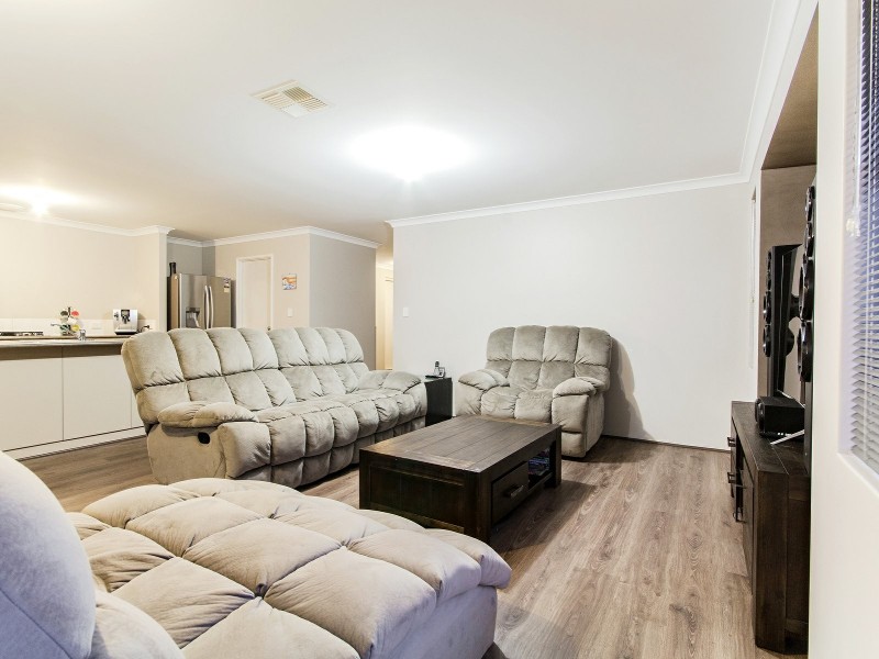 5 Halstead Turn, Wellard WA 6170