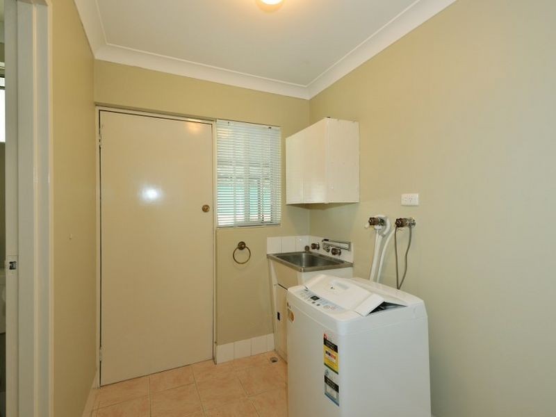 40 Madden Way, Parmelia WA 6167