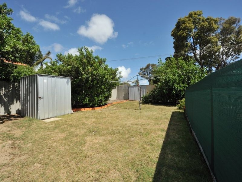 40 Madden Way, Parmelia WA 6167