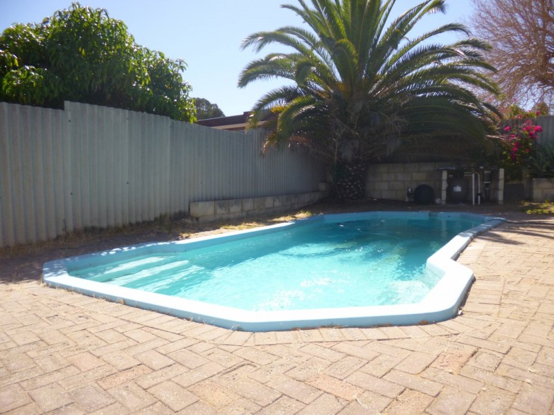20 Tanson Road, Parmelia WA 6167