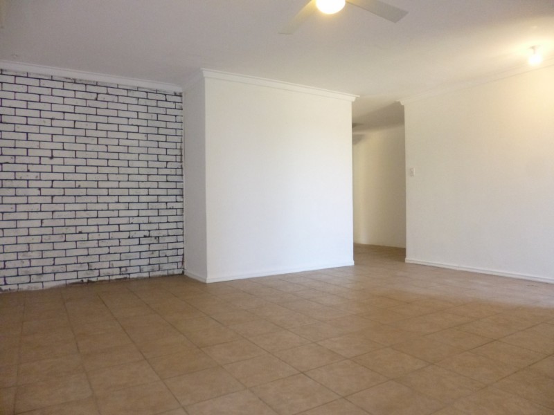 20 Tanson Road, Parmelia WA 6167