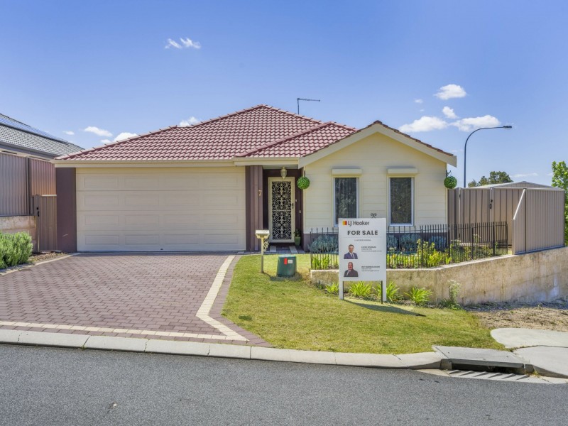 7 Alton Way, Parmelia WA 6167