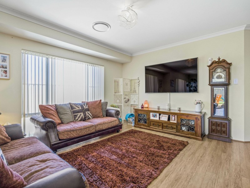 7 Alton Way, Parmelia WA 6167