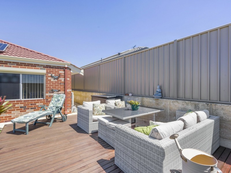 7 Alton Way, Parmelia WA 6167