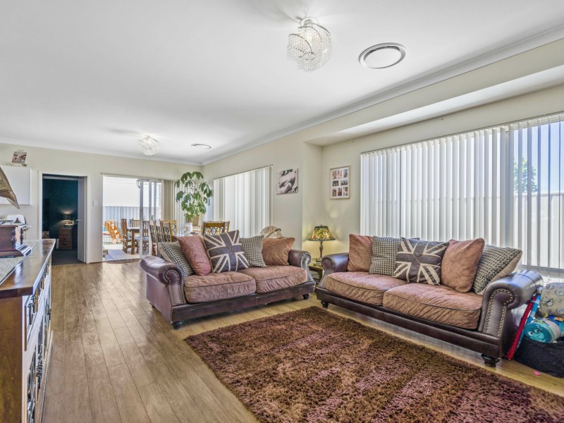 7 Alton Way, Parmelia WA 6167