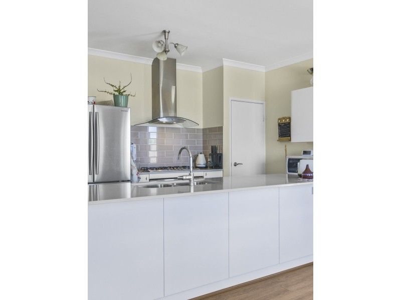 7 Alton Way, Parmelia WA 6167