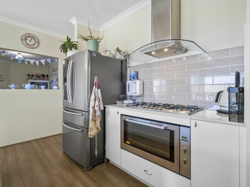 7 Alton Way, Parmelia WA 6167