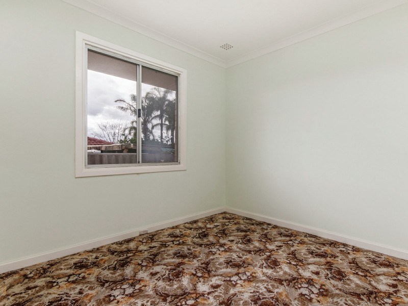 25 Dawson Way, Parmelia WA 6167