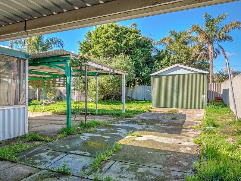 25 Dawson Way, Parmelia WA 6167