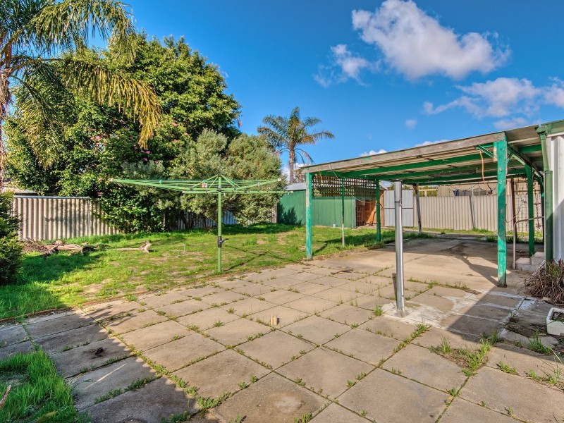25 Dawson Way, Parmelia WA 6167