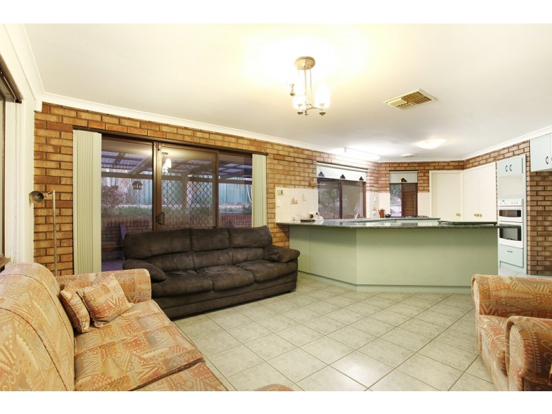 31 Tristram Gardens, Parmelia WA 6167