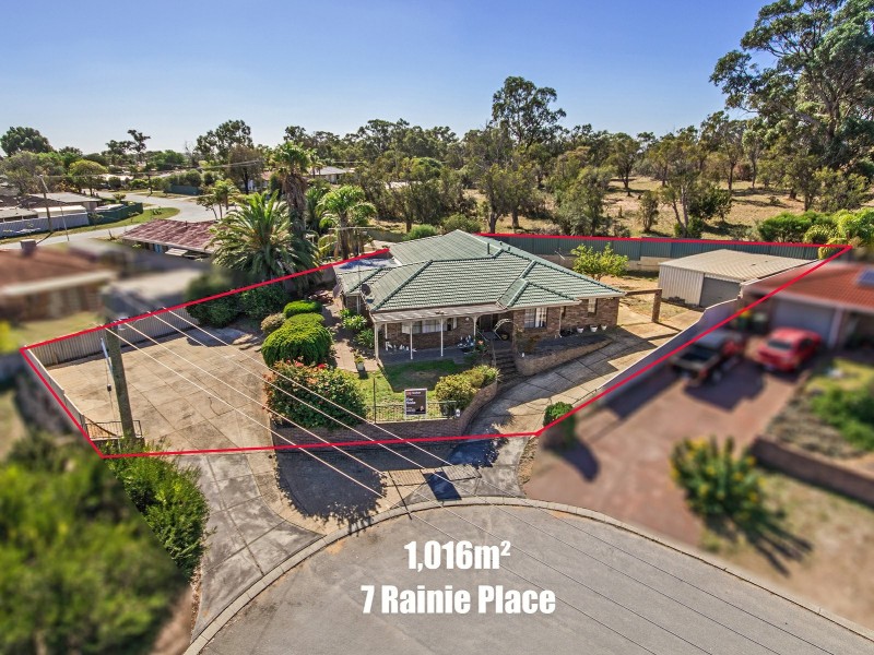 7 Rainie Place, Parmelia WA 6167