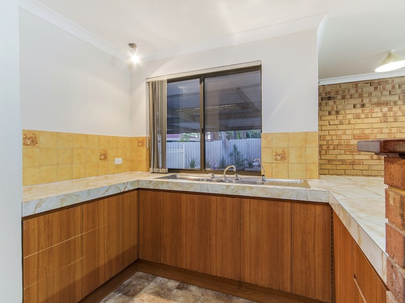 7 Rainie Place, Parmelia WA 6167