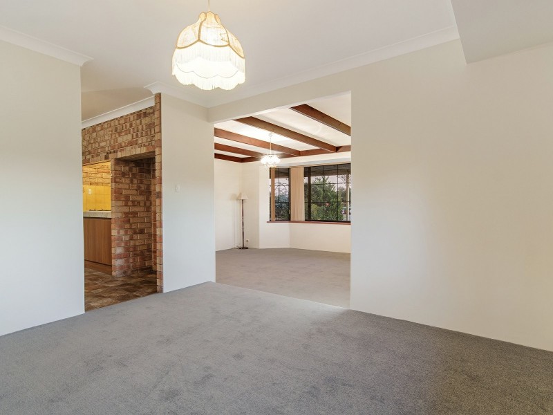 7 Rainie Place, Parmelia WA 6167
