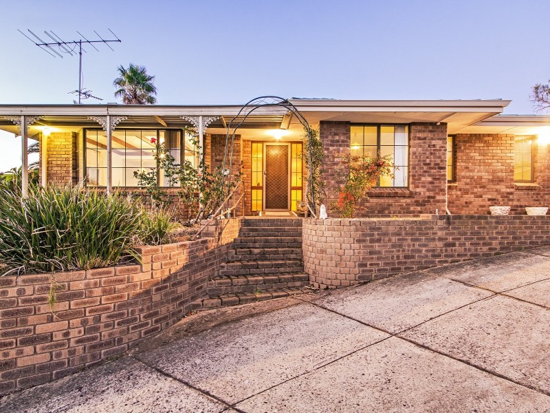 7 Rainie Place, Parmelia WA 6167