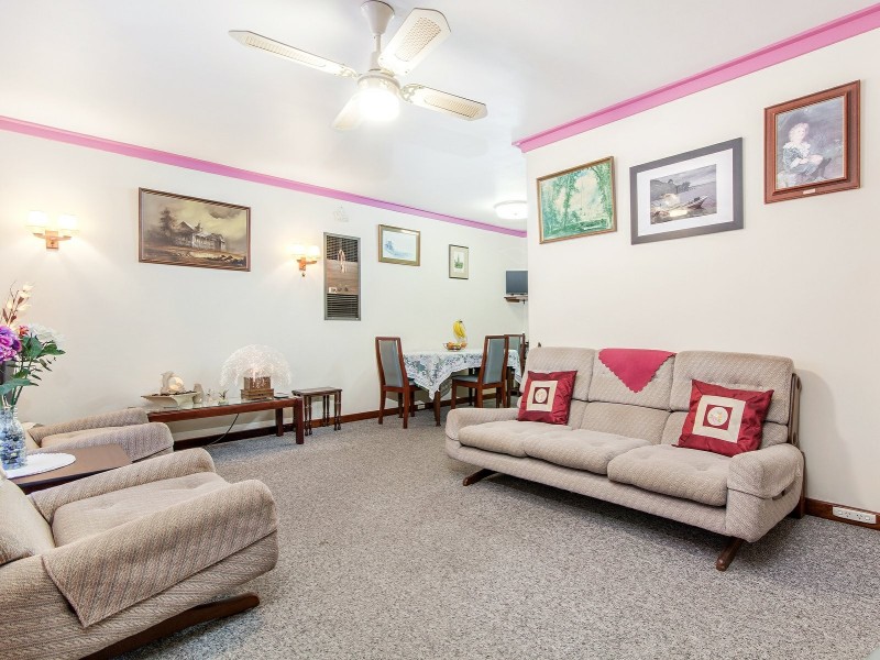 23 Sulphur Road, Orelia WA 6167