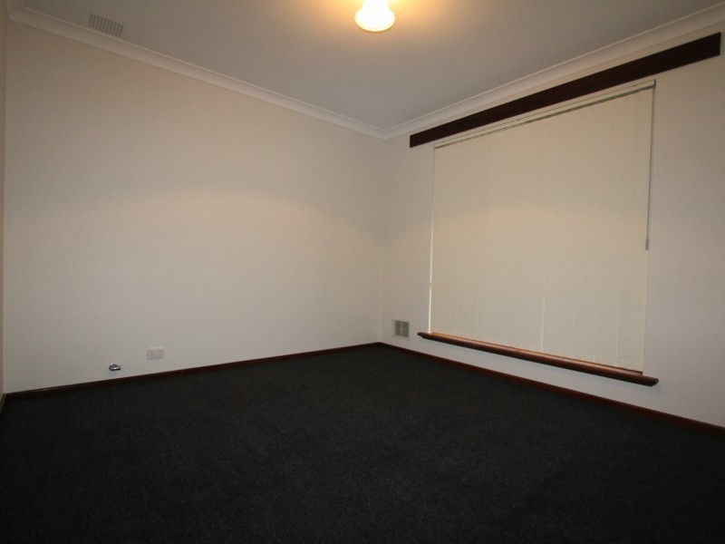 63 Kurrajong Road, Safety Bay WA 6169