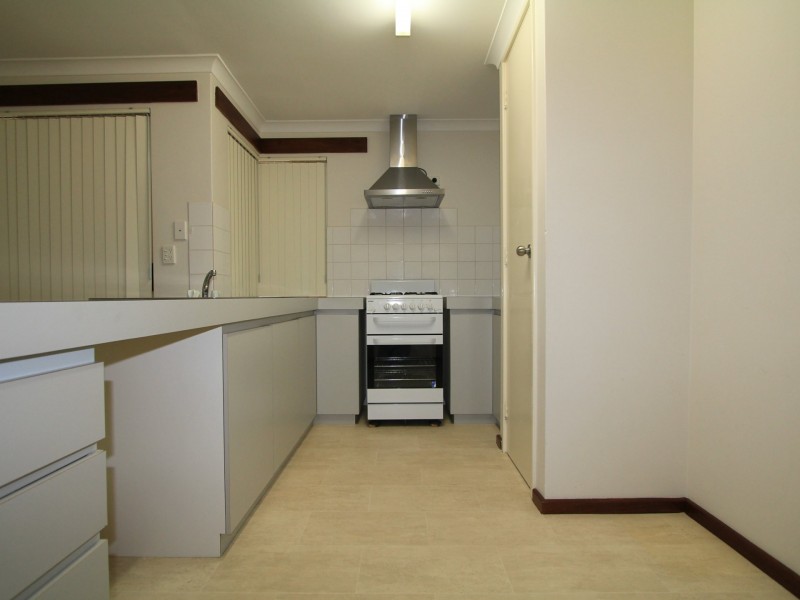 63 Kurrajong Road, Safety Bay WA 6169