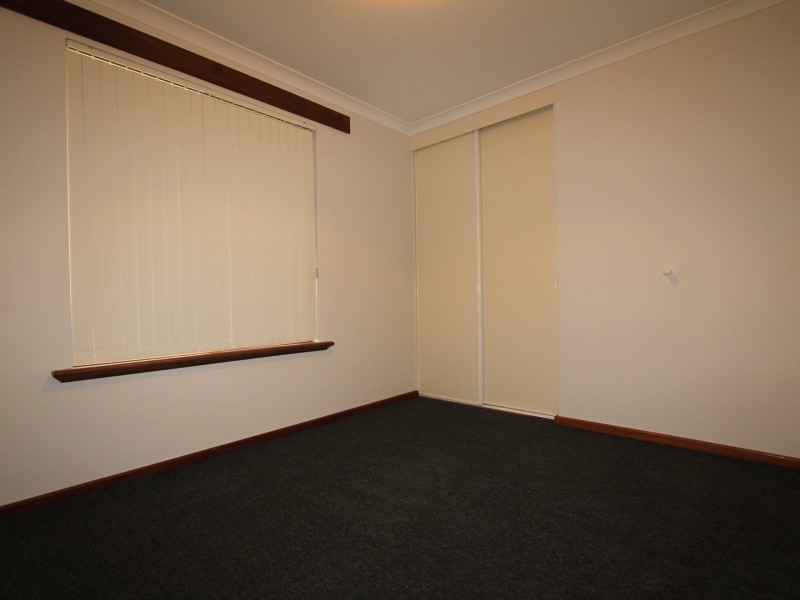 63 Kurrajong Road, Safety Bay WA 6169