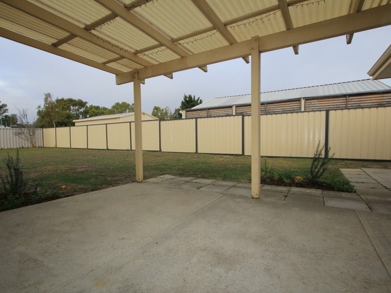 63 Kurrajong Road, Safety Bay WA 6169