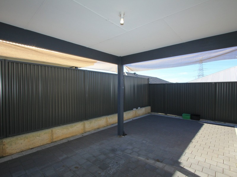 35 Serenity Street, Wellard WA 6170