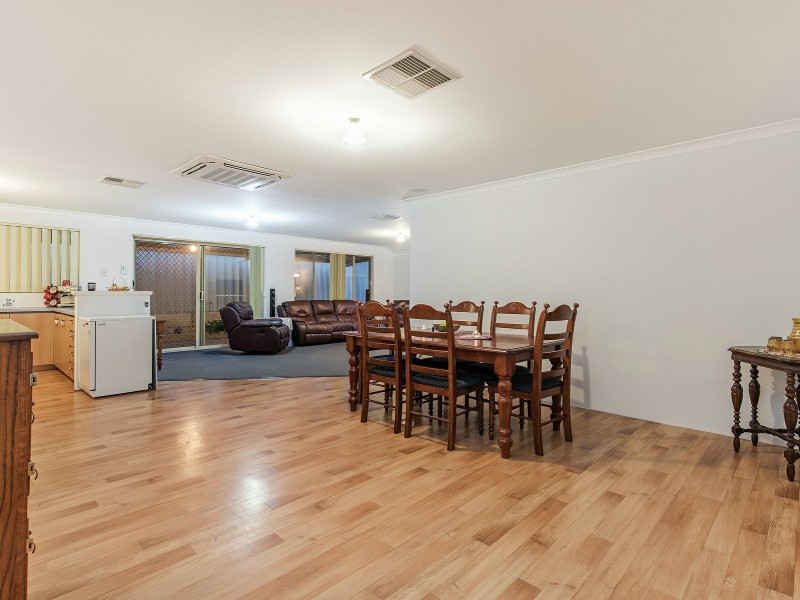 25 Nunney Road, Orelia WA 6167