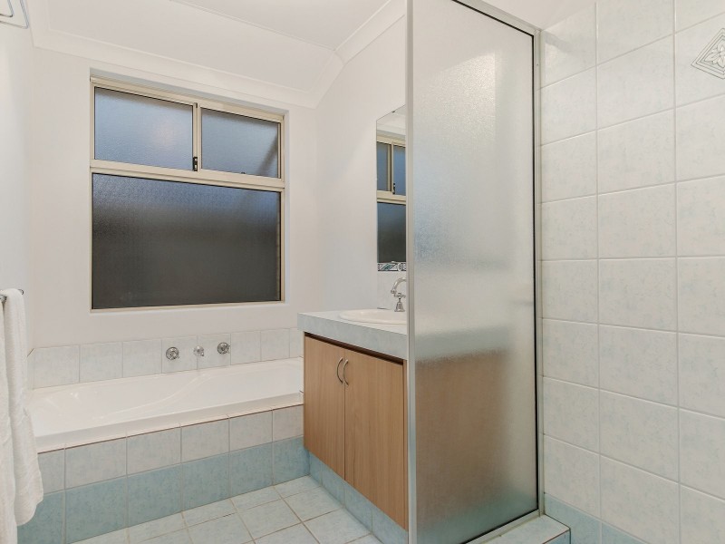 25 Nunney Road, Orelia WA 6167