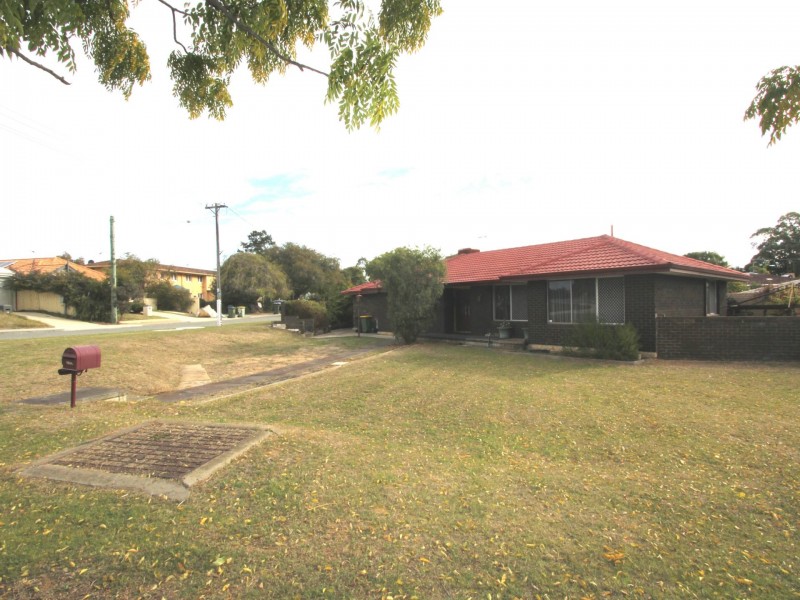 62 Calista Avenue, Calista WA 6167