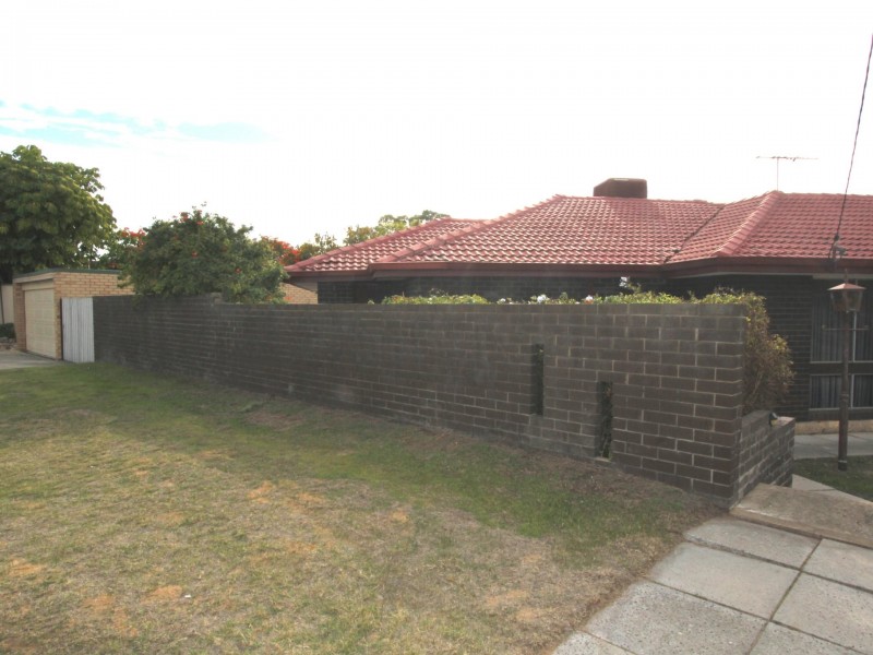 62 Calista Avenue, Calista WA 6167