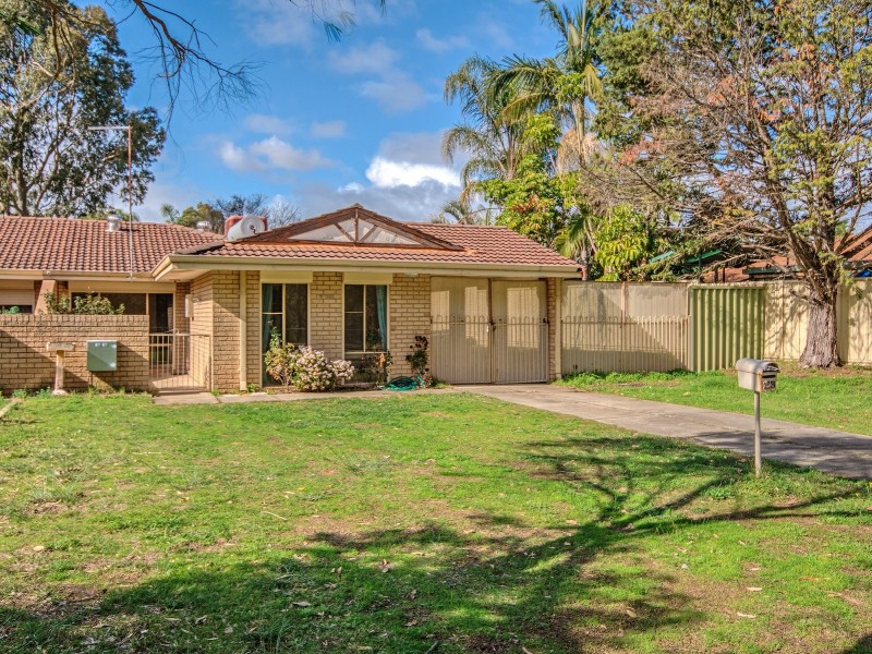 15B Sloan Drive, Leda WA 6170