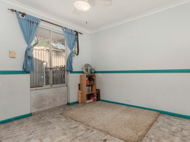 4 Sulphur Road, Parmelia WA 6167