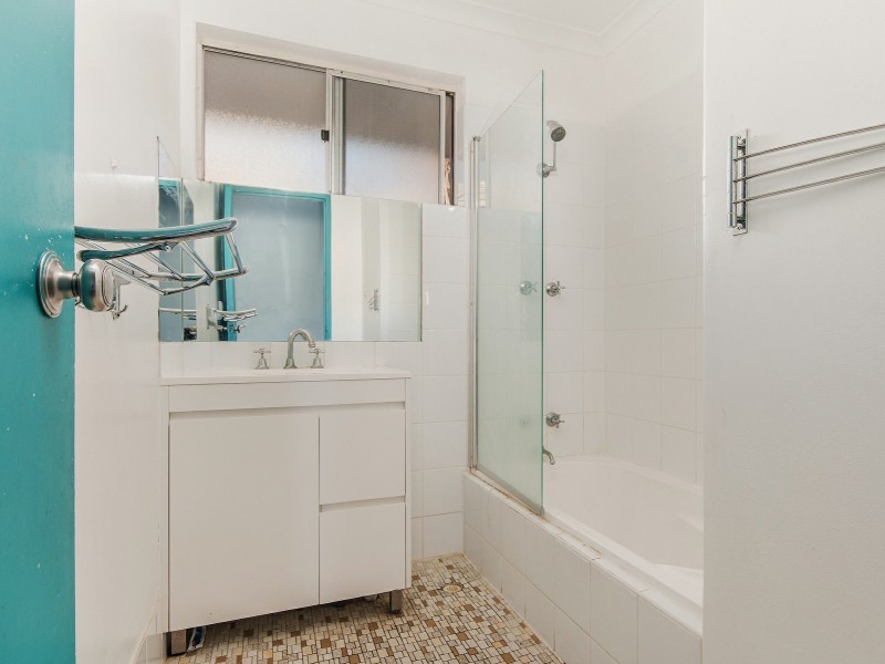 4 Sulphur Road, Parmelia WA 6167