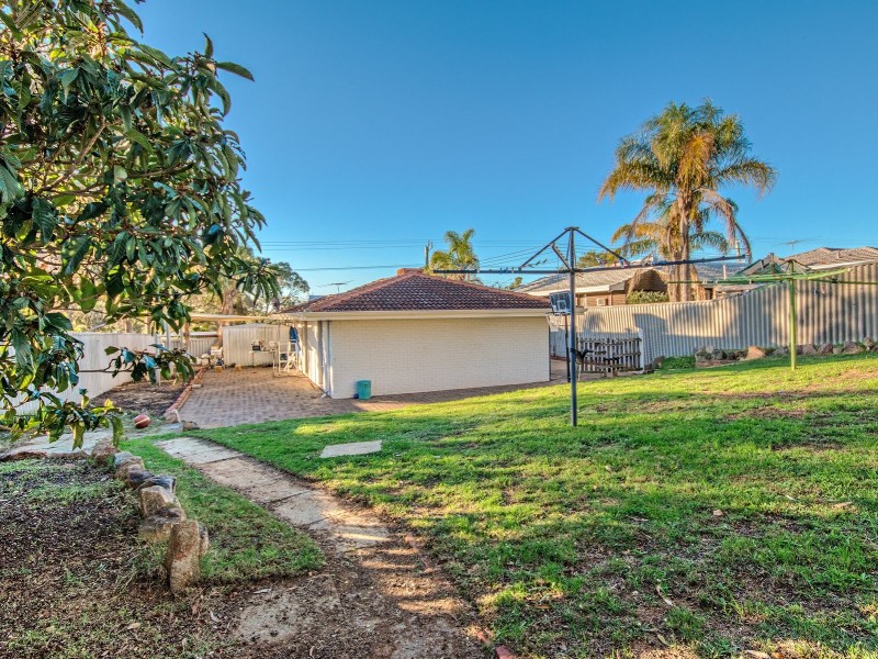 4 Sulphur Road, Parmelia WA 6167